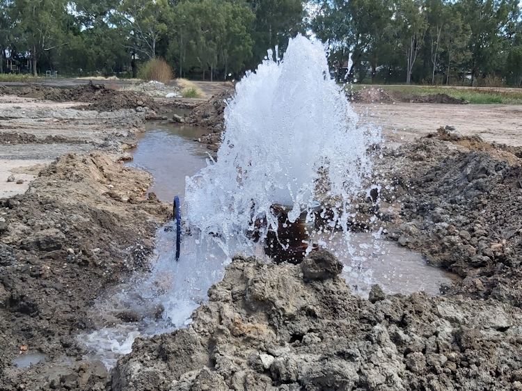 photo of water coming out of a new bore in goondiwindi